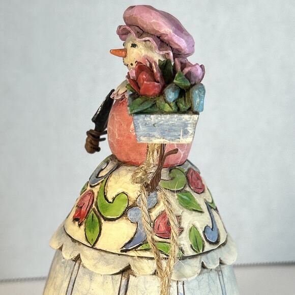 Jim Shore Heartwood Creek Snow Woman Winter Blossoms Figurine 2008 #4010358 - Picture 12 of 15
